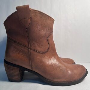 Cognac leather ride along cowboy boots Sz 9 western rodeo festival